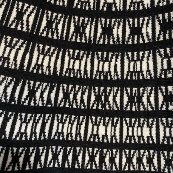 Cynthia Rowley Black White Jacquard Women's Knit Skirt Size Medium NWT - Picture 3 of 7